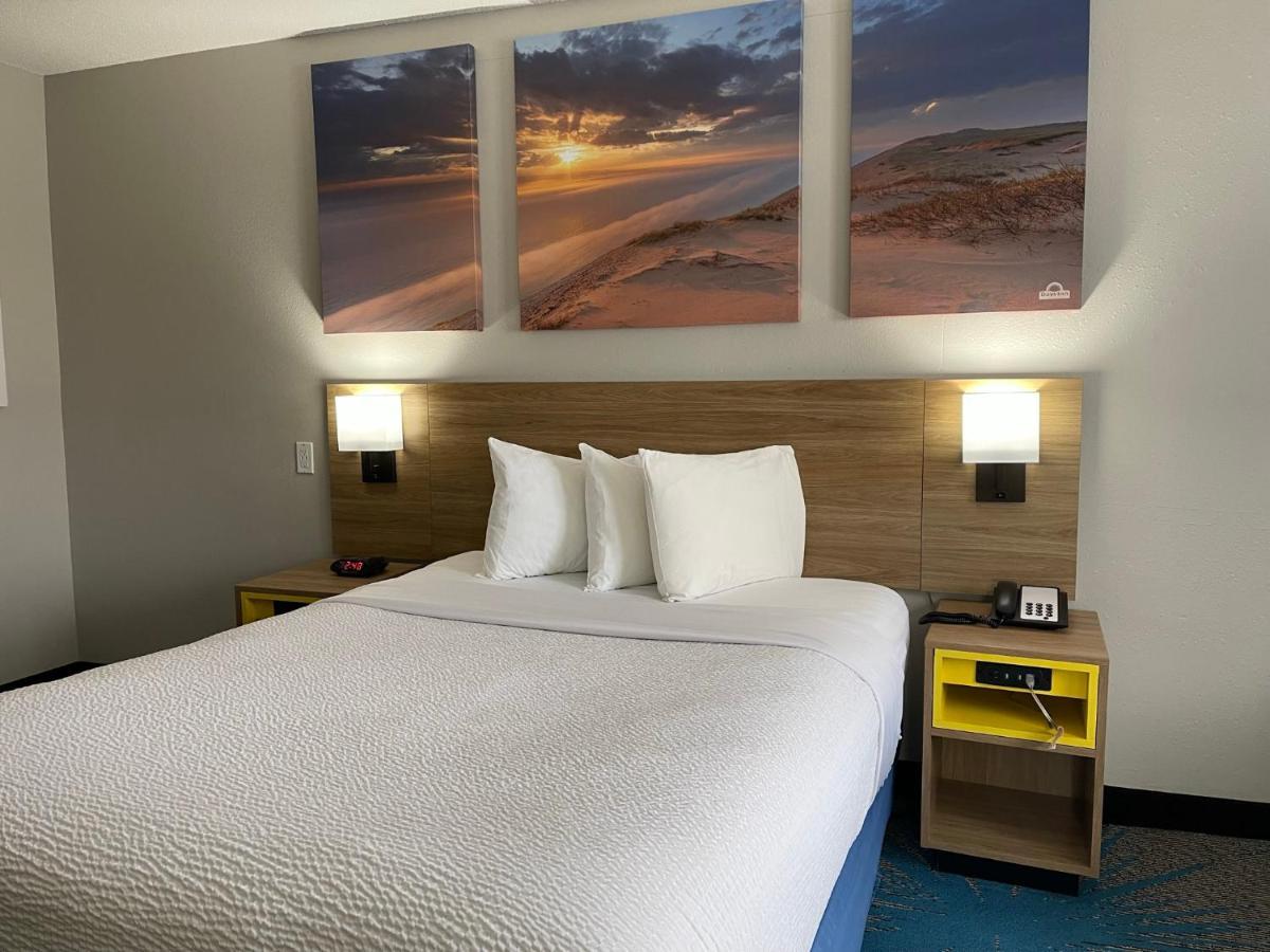 Days Inn By Wyndham Colby Ngoại thất bức ảnh